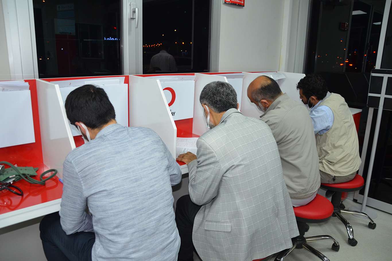 HÜDA PAR Diyarbakır İl Başkanlığından Kızılay'a kan bağışı